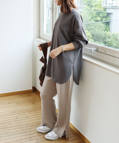 andme(アンドミー)の「コットン長袖オーバーサイズ裾ラウンドTシャツ(Tシャツ/カットソー・レディース・ブラック/オフホワイト/チャコールグレー/グレー系その他・M)」の14枚目の写真
