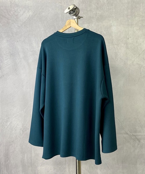 Beno（ビーノ）の「ストレッチR/Tスムース フレアスリーブ ワイドシルエット リラクシング ロンTEE（Tシャツ/カットソー・メンズ・ブラック/サックスブルー/スモークピンク/オフホワイト/ブルーグリーン/ライトベージュ/ラベンダー/テラコッタ・FREE）」の20枚目の写真