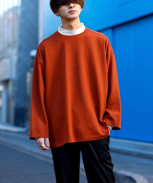 Beno（ビーノ）の「ストレッチR/Tスムース フレアスリーブ ワイドシルエット リラクシング ロンTEE（Tシャツ/カットソー・メンズ・ブラック/サックスブルー/スモークピンク/オフホワイト/ブルーグリーン/ライトベージュ/ラベンダー/テラコッタ・FREE）」の11枚目の写真