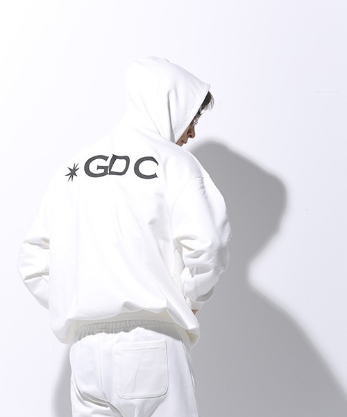GDC(ジーディーシー)の「BACK LOGO HOODIE(パーカー・メンズ・ホワイト/ブラック/グレー・FREE)」の12枚目の写真