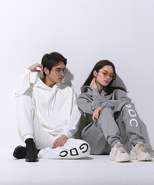 GDC(ジーディーシー)の「BACK LOGO HOODIE(パーカー・メンズ・ホワイト/ブラック/グレー・FREE)」の17枚目の写真