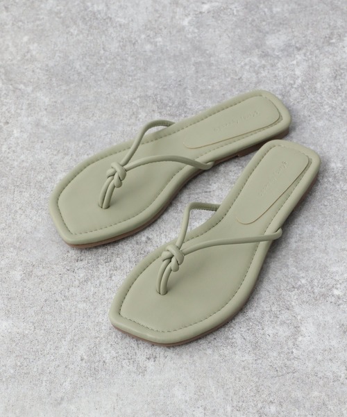 A part by(アパートバイ)の「スクエアトゥトングサンダル 945300(サンダル・レディース・ブラック/ベージュ/グリーン系その他4・MEDIUM/LARGE)」の5枚目の写真