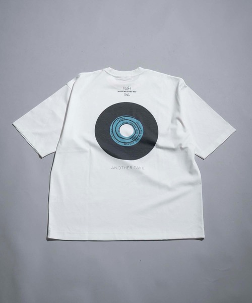 MAISON SPECIAL（メゾンスペシャル）の「《ユニセックスアイテム》【COLLABORATION ITEM】DAL/ダル マーセライズスムースオーバーサイズTシャツ「RECORD」 【MAISON SPECIAL/メゾンスペシャル】（Tシャツ/カットソー・メンズ・オフホワイト・1/2/0）」の5枚目の写真