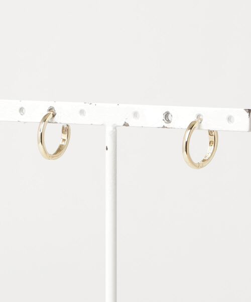 Uncut Bound（アンカットバウンド）の「Dorothy Lang (ドロシーラング)ワンタッチピアス平甲丸1.4（ピアス（両耳用）・レディース・シルバー/ゴールド/ピンク・FREE）」の3枚目の写真