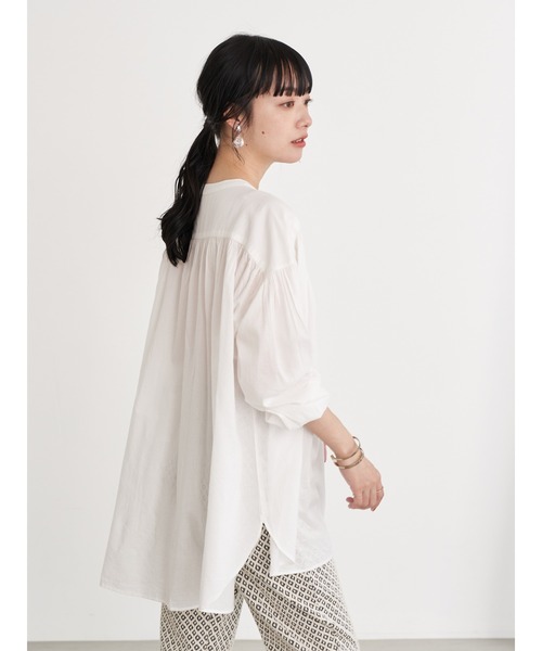 earth music&ecology（アースミュージックアンドエコロジー）の「C/Rギャザーブラウス ＊（シャツ/ブラウス・レディース・オフホワイト/ブラウン・FREE）」の16枚目の写真