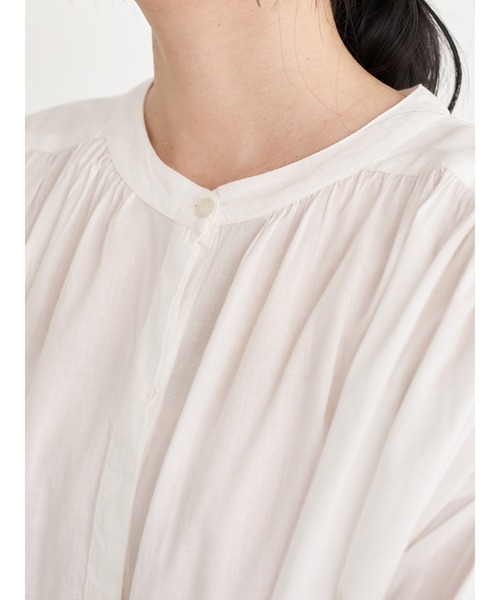earth music&ecology（アースミュージックアンドエコロジー）の「C/Rギャザーブラウス ＊（シャツ/ブラウス・レディース・オフホワイト/ブラウン・FREE）」の21枚目の写真