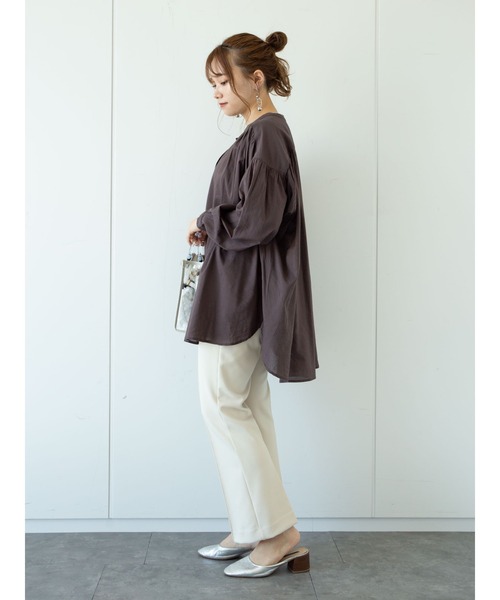 earth music&ecology（アースミュージックアンドエコロジー）の「C/Rギャザーブラウス ＊（シャツ/ブラウス・レディース・オフホワイト/ブラウン・FREE）」の8枚目の写真