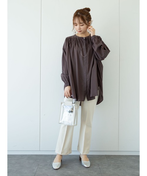 earth music&ecology（アースミュージックアンドエコロジー）の「C/Rギャザーブラウス ＊（シャツ/ブラウス・レディース・オフホワイト/ブラウン・FREE）」の10枚目の写真