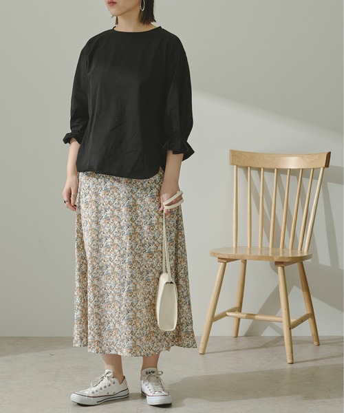 Ambre Neige(アンブルネージュ)の「タックスリーブTシャツ/【WEB/EC限定商品】(Tシャツ/カットソー・レディース・ブラック/グレー系その他/ナチュラル・FREE)」の6枚目の写真