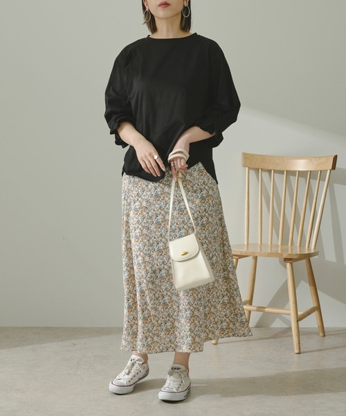 Ambre Neige(アンブルネージュ)の「タックスリーブTシャツ/【WEB/EC限定商品】(Tシャツ/カットソー・レディース・ブラック/グレー系その他/ナチュラル・FREE)」の8枚目の写真