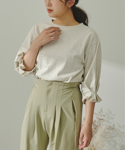Ambre Neige(アンブルネージュ)の「タックスリーブTシャツ/【WEB/EC限定商品】(Tシャツ/カットソー・レディース・ブラック/グレー系その他/ナチュラル・FREE)」の14枚目の写真