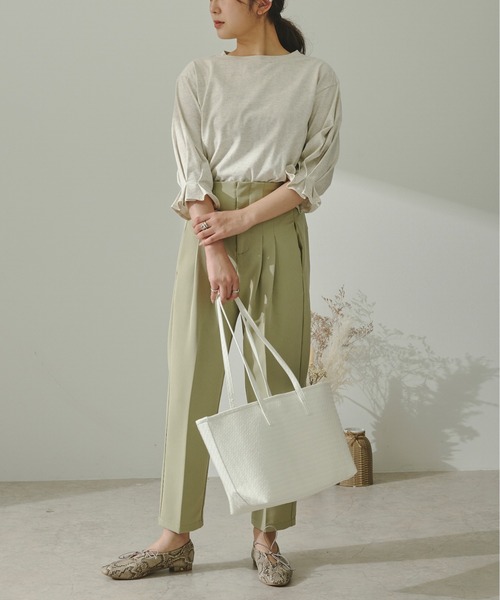 Ambre Neige(アンブルネージュ)の「タックスリーブTシャツ/【WEB/EC限定商品】(Tシャツ/カットソー・レディース・ブラック/グレー系その他/ナチュラル・FREE)」の18枚目の写真