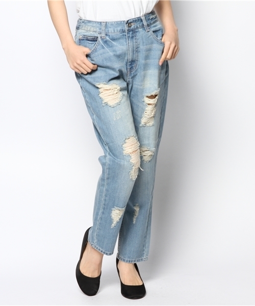 Heather(ヘザー)の「デニムボーイフレンドダメージパンツ 554980(デニムパンツ・レディース・ライトブルー・SMALL/MEDIUM)」の1枚目の写真