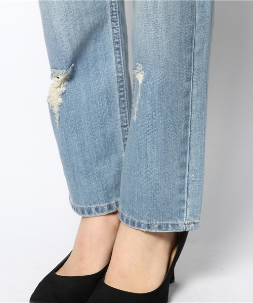 Heather(ヘザー)の「デニムボーイフレンドダメージパンツ 554980(デニムパンツ・レディース・ライトブルー・SMALL/MEDIUM)」の7枚目の写真