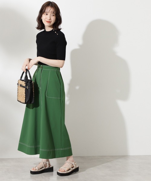 N.(N. Natural Beauty Basic)(エヌエヌナチュラルビューティーベーシック)の「◆ショルダーボタンリブニット(ニット/セーター・レディース・ブラック/ネイビー/オフホワイト/ライトグリーン・MEDIUM)」の7枚目の写真