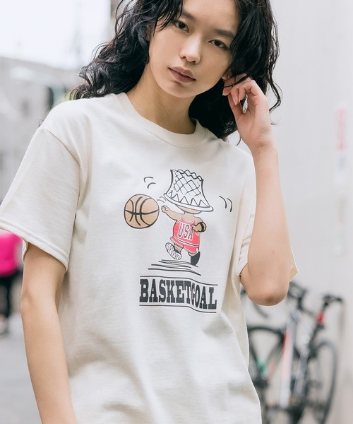 O K オーケー のファッション トップス キャラクターtシャツ 半袖tシャツ Tシャツ カットソー Tシャツ 半袖 O K オーケー 半袖 バスケットゴール