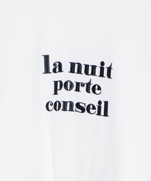 WEGO（ウィゴー）の「WEGO/フロントロゴ刺繍Tシャツ（Tシャツ/カットソー・レディース・ホワイト/ブルー・SMALL/MEDIUM/LARGE/X-LARGE）」の3枚目の写真