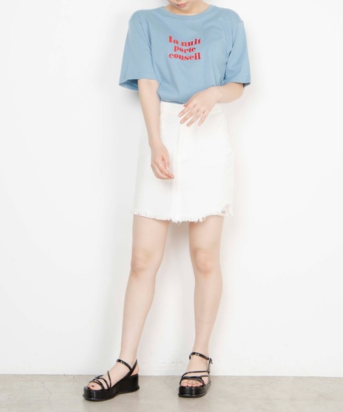 WEGO（ウィゴー）の「WEGO/フロントロゴ刺繍Tシャツ（Tシャツ/カットソー・レディース・ホワイト/ブルー・SMALL/MEDIUM/LARGE/X-LARGE）」の15枚目の写真