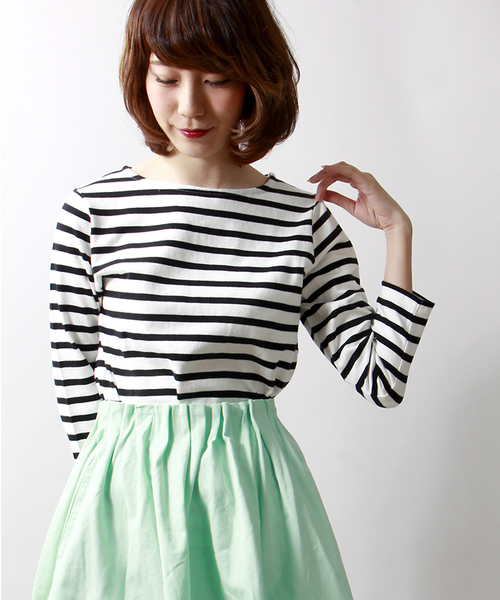 WEGO（ウィゴー）の「WEGO/ベーシックボーダーTシャツ（Tシャツ/カットソー・レディース・ブラック/グレー/ブルー/トリコロール・FREE）」の2枚目の写真