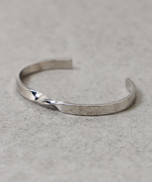 ワンツイスト バングル（ブレスレット）｜BEAMS HEART（ビームスハート