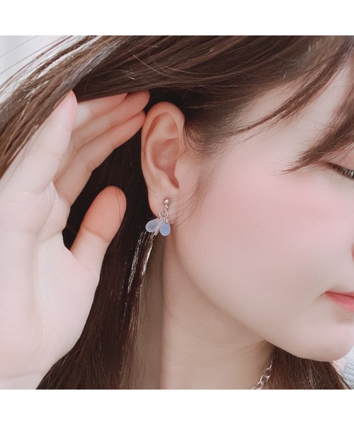 tone(トーン)の「【Favorina】stardast drop petal ピアス(MA)(ピアス(両耳用)・レディース・オレンジ系その他/ブルー系その他/ピンク/ラベンダー/オレンジ・FREE)」の1枚目の写真