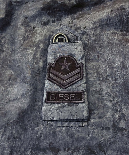 DIESEL（ディーゼル）の「ビンテージナイロンファブリック MA-1 ボンバージャケット「J-SOULY-TYE」（MA-1・メンズ・ブラック/グリーン・S/M/L/XL/XXL）」の11枚目の写真