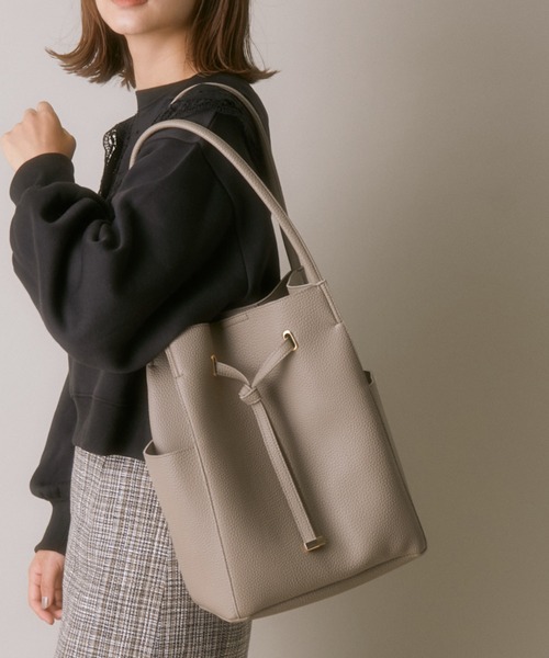 VIS（ビス）の「【A4対応】フロントタイトートバッグ（トートバッグ・レディース・ブラック/グリーン系その他/ベージュ系その他/キナリ/ベージュ系その他2/サックスブルー・FREE）」の10枚目の写真