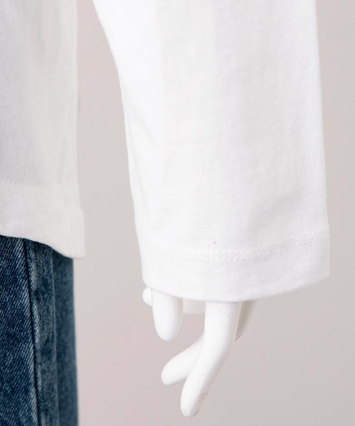 MILKFED.(ミルクフェド)の「BACK SLIT LOGO TOP(Tシャツ/カットソー・レディース・ホワイト/チャコール/ベージュ・ONE SIZE)」の12枚目の写真