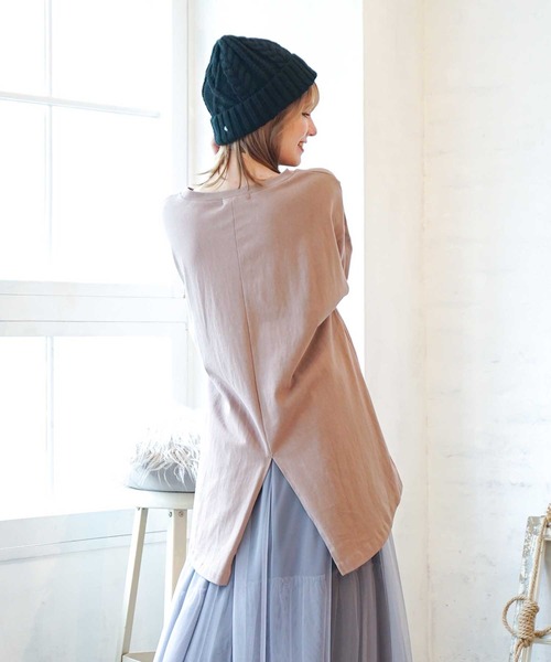 MILKFED.(ミルクフェド)の「BACK SLIT LOGO TOP(Tシャツ/カットソー・レディース・ホワイト/チャコール/ベージュ・ONE SIZE)」の18枚目の写真
