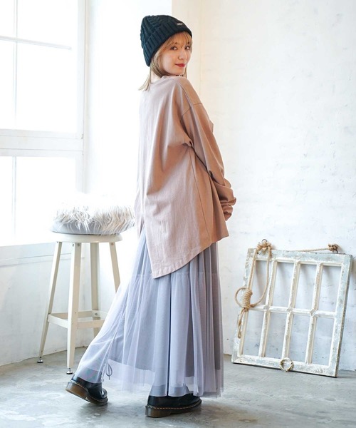 MILKFED.(ミルクフェド)の「BACK SLIT LOGO TOP(Tシャツ/カットソー・レディース・ホワイト/チャコール/ベージュ・ONE SIZE)」の20枚目の写真