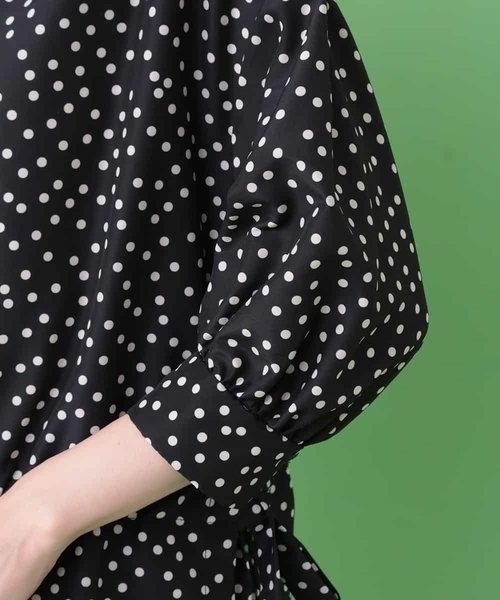 Jocomomola(ホコモモラ)の「Pequenos lunares ドットブラウス(シャツ/ブラウス・レディース・グリーン/ブラック・40)」の7枚目の写真