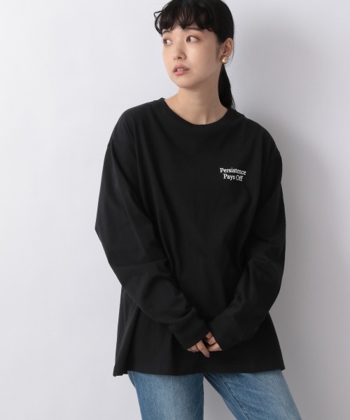 LOWRYS FARM（ローリーズファーム）の「ロゴＴシャツロングスリーブ　214920（Tシャツ/カットソー・レディース・ブラック/オフホワイト/ピンク/イエロー・FREE）」の3枚目の写真