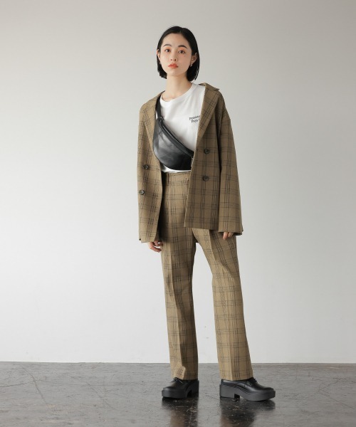 LOWRYS FARM（ローリーズファーム）の「ロゴＴシャツロングスリーブ　214920（Tシャツ/カットソー・レディース・ブラック/オフホワイト/ピンク/イエロー・FREE）」の19枚目の写真