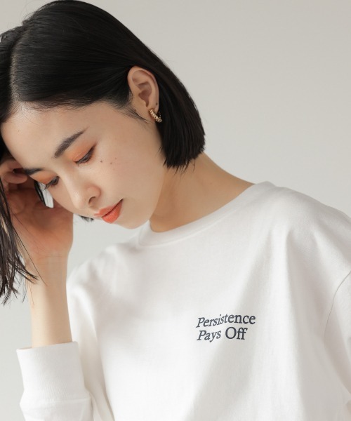 LOWRYS FARM（ローリーズファーム）の「ロゴＴシャツロングスリーブ　214920（Tシャツ/カットソー・レディース・ブラック/オフホワイト/ピンク/イエロー・FREE）」の5枚目の写真