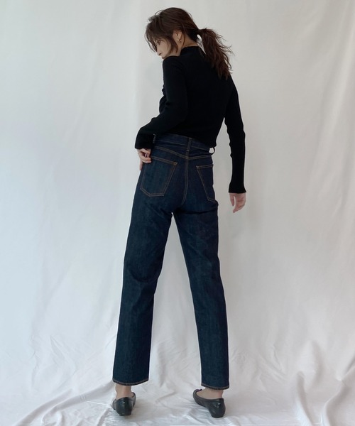 AZUL ENCANTO(アズールエンカント)の「クールクール ボトルネックリブトップス(Tシャツ/カットソー・レディース・アイボリー/ブラック・FREE)」の9枚目の写真