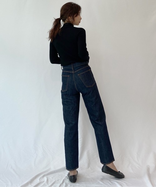 AZUL ENCANTO(アズールエンカント)の「クールクール ボトルネックリブトップス(Tシャツ/カットソー・レディース・アイボリー/ブラック・FREE)」の11枚目の写真