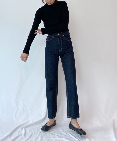 AZUL ENCANTO(アズールエンカント)の「クールクール ボトルネックリブトップス(Tシャツ/カットソー・レディース・アイボリー/ブラック・FREE)」の12枚目の写真