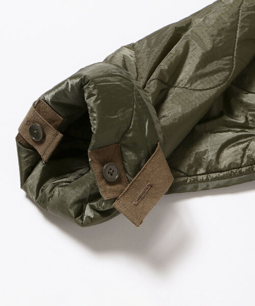 BEAMS BOY(ビームスボーイ)の「BEAMS BOY / リップストップ サーモライト 2トーン ライナー(ブルゾン・レディース・ブラック/オリーブ・ONE SIZE)」の15枚目の写真