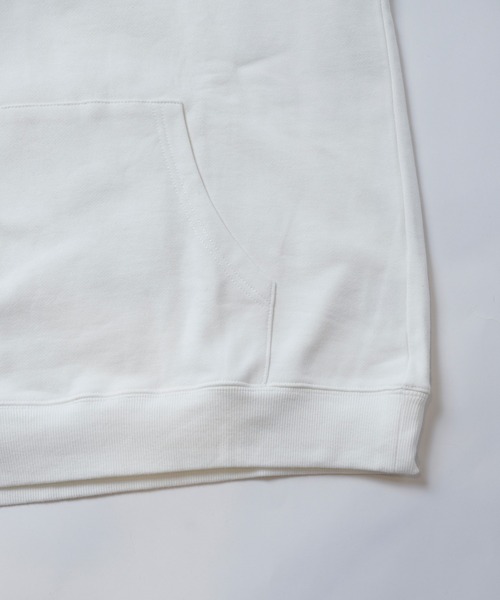 UNION STATION（ユニオンステーション）の「カレッジロゴプリントパーカー（パーカー・メンズ・ホワイト/ネイビー/チャコール・LL/M/L）」の7枚目の写真