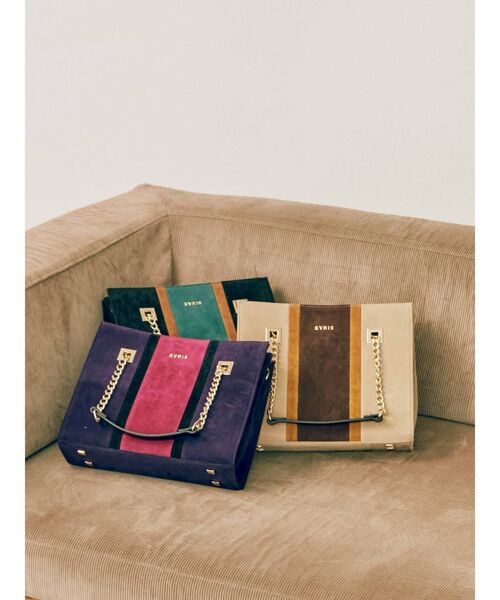 EVRIS（エヴリス）の「ブロッキングフェイクスウェードショルダーバッグ（ショルダーバッグ・レディース・ブラック/ベージュ/パープル・FREE）」の17枚目の写真
