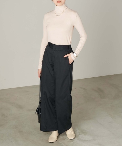 Chaco closet(チャコ クローゼット)の「強撚テンセルタートルネックカットソー(Tシャツ/カットソー・レディース・ホワイト/ブラウン/ブラック/グレー/ベージュ/オレンジ・FREE)」の11枚目の写真