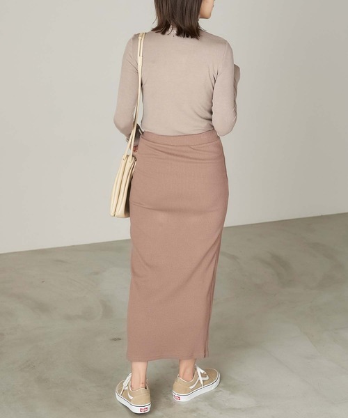 Chaco closet(チャコ クローゼット)の「強撚テンセルタートルネックカットソー(Tシャツ/カットソー・レディース・ホワイト/ブラウン/ブラック/グレー/ベージュ/オレンジ・FREE)」の20枚目の写真