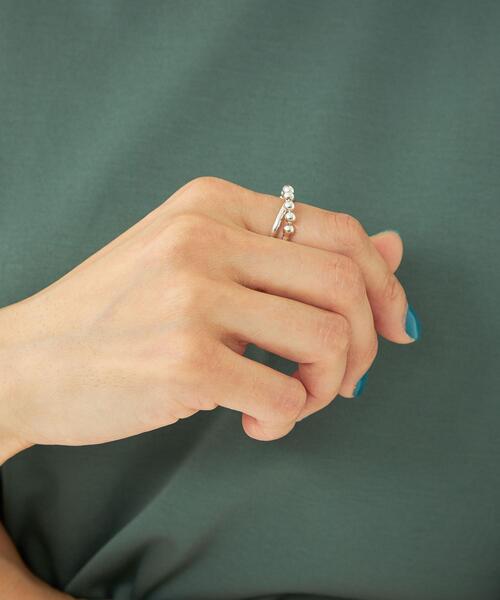 green label relaxing(グリーンレーベルリラクシング)の「<Chainon(シェノン)>ボールダブルライン シルバー リング(リング・レディース・シルバー・FREE)」の4枚目の写真