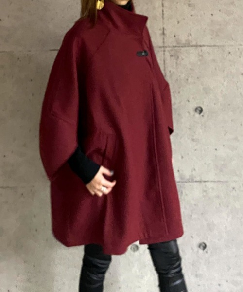 Diosfront（ディオスフロント）の「フェイクウールタートルポンチョコート（ポンチョ・レディース・ベージュ/グリーン/レッド/モカ/ブラック/パープル/ネイビー・M/L）」の7枚目の写真