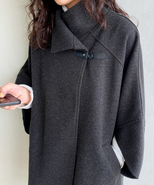 Diosfront（ディオスフロント）の「フェイクウールタートルポンチョコート（ポンチョ・レディース・ベージュ/グリーン/レッド/モカ/ブラック/パープル/ネイビー・M/L）」の2枚目の写真