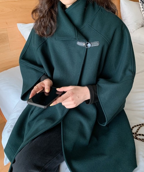 Diosfront（ディオスフロント）の「フェイクウールタートルポンチョコート（ポンチョ・レディース・ベージュ/グリーン/レッド/モカ/ブラック/パープル/ネイビー・M/L）」の20枚目の写真