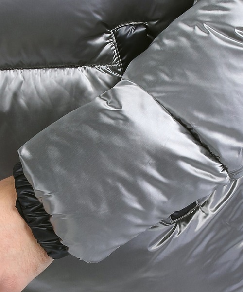 tommy jeans（トミー ジーンズ）の「Metallic Capsule Colour-Blocked Padded Puffer Jacket（ダウンジャケット/コート・メンズ・グレー・SMALL/MEDIUM/LARGE/X-LARGE）」の5枚目の写真