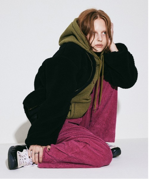 SCULPTOR(スカルプター)の「COMFY SHERPA JACKET/コンフィーシェルパジャケット(ブルゾン・レディース・ブラック/アイボリー/セージグリーン/ライトブルー・MEDIUM/LARGE/X-LARGE)」の2枚目の写真