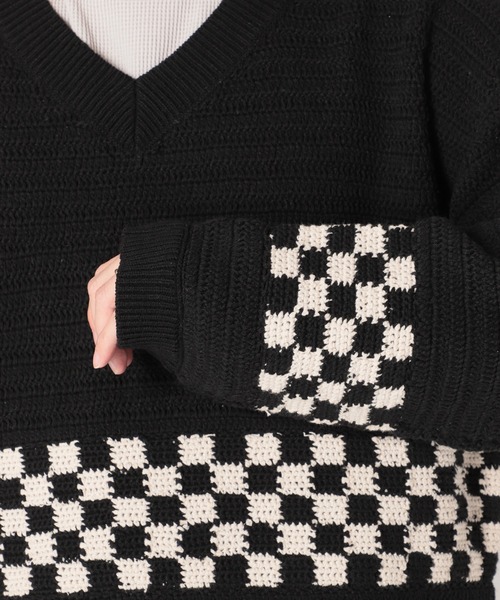 JOURNAL STANDARD relume（ジャーナルスタンダード　レリューム）の「CALIFORNIA クロシェアミ Vネックニット "CHECKER"（ニット/セーター・メンズ・ブラック/ベージュ/オレンジ・M/L）」の11枚目の写真