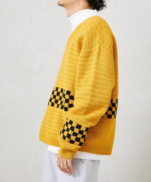 JOURNAL STANDARD relume（ジャーナルスタンダード　レリューム）の「CALIFORNIA クロシェアミ Vネックニット "CHECKER"（ニット/セーター・メンズ・ブラック/ベージュ/オレンジ・M/L）」の20枚目の写真